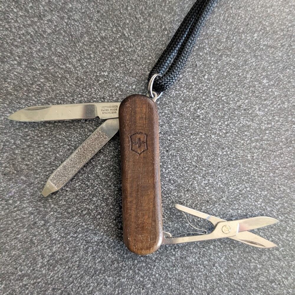 Victorinox Classic SD Swiss Army Knife - Walnut Wood